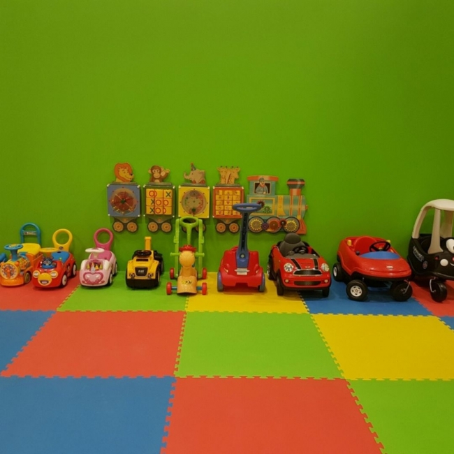 Jungle Land: The best indoor playground in Vaughan for toddlers.